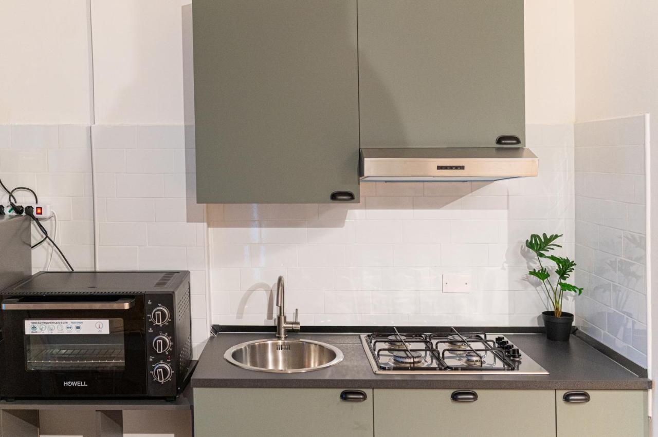 Casa Vacanze Partenope Apartment เนเปิลส์ ภายนอก รูปภาพ